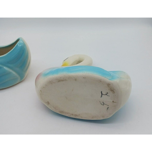 Lovely MCM Pair Set 2 Swan Planters Yellow Blue Pink Ceramic Mid Century Vintage - Picture 7 of 13